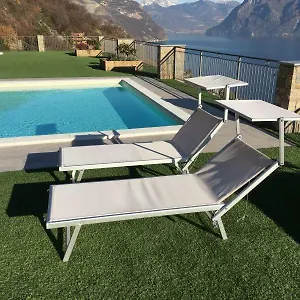 Balcone Sul Lago Tavernola Bergamasca